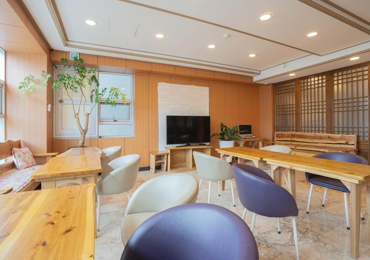 J2 Family Hotel Jeju Exterior foto