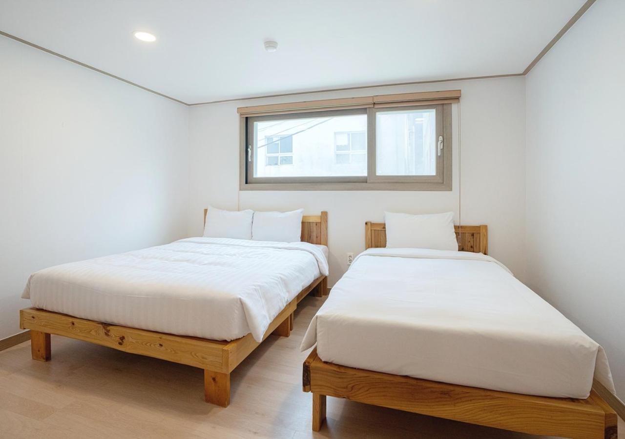 J2 Family Hotel Jeju Exterior foto